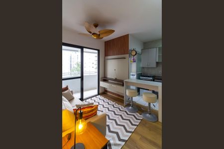 Sala de apartamento para alugar com 1 quarto, 38m² em Cidade Monções, São Paulo