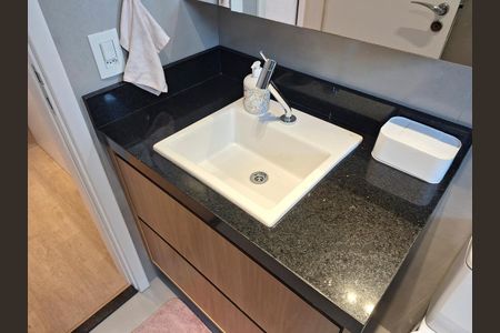 Apartamento à venda com 108m², 3 quartos e 2 vagasBanheiro da Suíte 