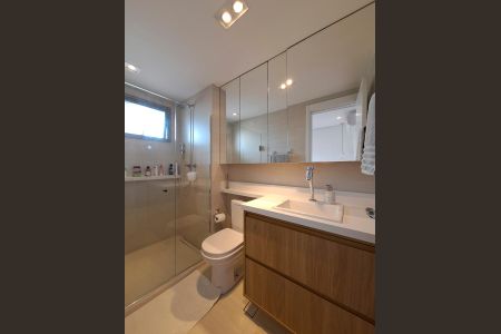 Apartamento à venda com 108m², 3 quartos e 2 vagasBanheiro da Suíte 2