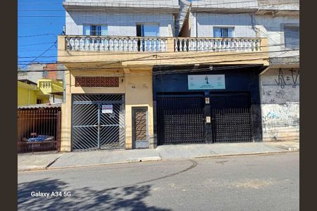 Casa à venda com 4 quartos, 250m² em Jardim Sapopemba, São Paulo