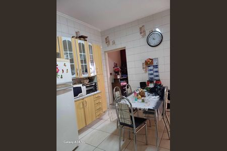 Casa à venda com 4 quartos, 250m² em Jardim Sapopemba, São Paulo