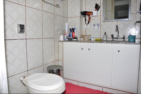 Apartamento à venda com 90m², 2 quartos e sem vagaBanheiro Social