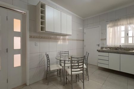 Casa à venda com 125m², 2 quartos e 1 vaga Casa à venda com 125m², 2 quartos e 1 vagaCozinha