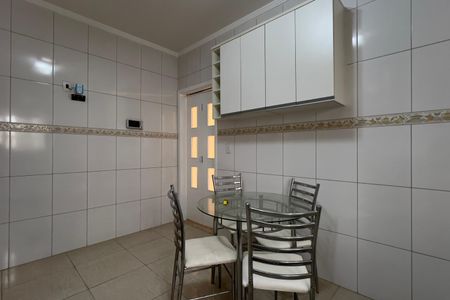 Casa à venda com 125m², 2 quartos e 1 vaga Casa à venda com 125m², 2 quartos e 1 vagaCozinha