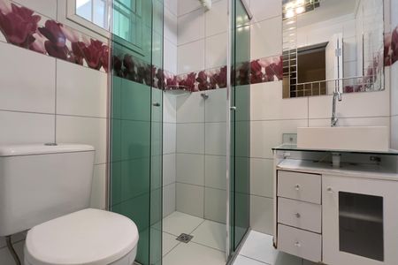 Casa à venda com 125m², 2 quartos e 1 vaga Casa à venda com 125m², 2 quartos e 1 vagaBanheiro da Suíte