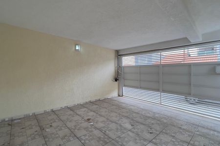 Casa à venda com 125m², 2 quartos e 1 vaga Casa à venda com 125m², 2 quartos e 1 vagaGaragem