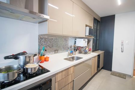 Apartamento à venda com 90m², 3 quartos e 2 vagas Apartamento à venda com 90m², 3 quartos e 2 vagasCozinha