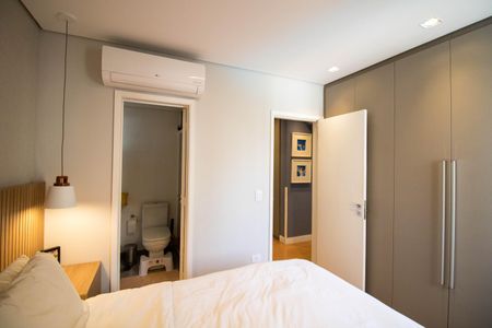 Apartamento à venda com 90m², 3 quartos e 2 vagas Apartamento à venda com 90m², 3 quartos e 2 vagasSuíte