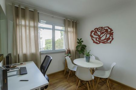 Apartamento à venda com 62m², 2 quartos e 1 vagaSala