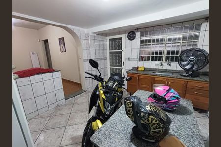 Casa à venda com 164m², 4 quartos e 2 vagas
