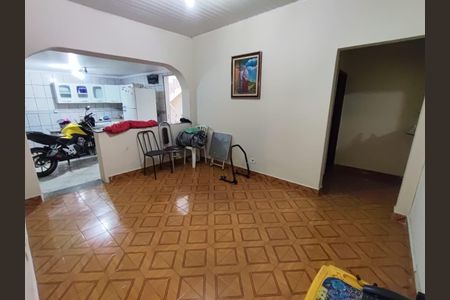 Casa à venda com 164m², 4 quartos e 2 vagas