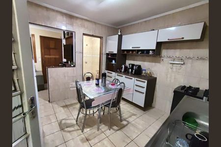 Casa à venda com 164m², 4 quartos e 2 vagas