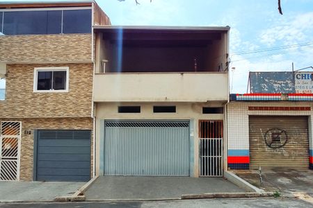 Casa para alugar com 500m², 1 quarto e sem vagaFachada