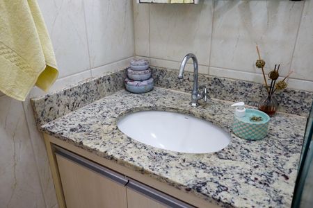 Apartamento à venda com 65m², 3 quartos e 1 vaga Apartamento à venda com 65m², 3 quartos e 1 vagaBanheiro