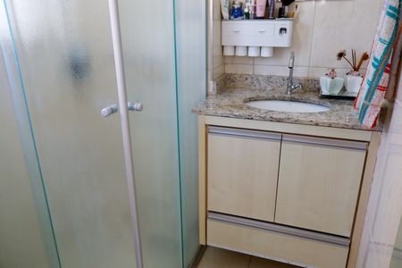 Apartamento à venda com 65m², 3 quartos e 1 vaga Apartamento à venda com 65m², 3 quartos e 1 vagaBanheiro da Suíte
