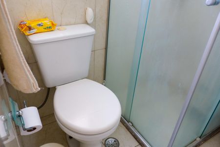 Apartamento à venda com 65m², 3 quartos e 1 vaga Apartamento à venda com 65m², 3 quartos e 1 vagaBanheiro da Suíte