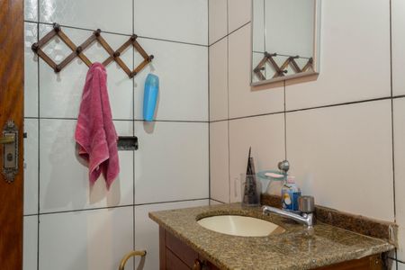 Casa à venda com 150m², 3 quartos e 3 vagasBanheiro de Serviço