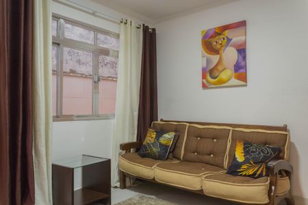 Sala de casa à venda com 3 quartos, 150m² em Jardim Calux, São Bernardo do Campo