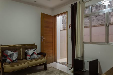 Casa à venda com 150m², 3 quartos e 3 vagasSala