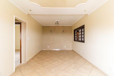 Casa para alugar com 150m², 3 quartos e 1 vaga Casa para alugar com 150m², 3 quartos e 1 vagaSala