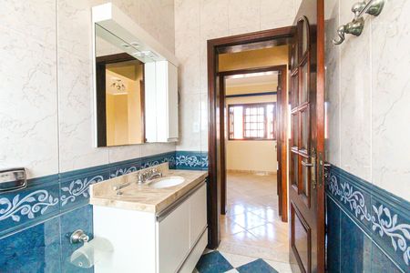 Casa para alugar com 150m², 3 quartos e 1 vaga Casa para alugar com 150m², 3 quartos e 1 vagaBanheiro