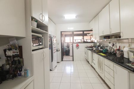 Apartamento à venda com 178m², 4 quartos e 3 vagasCozinha