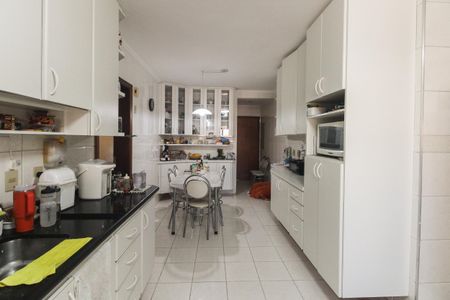 Apartamento à venda com 178m², 4 quartos e 3 vagasCozinha