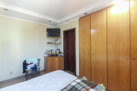 Apartamento à venda com 178m², 4 quartos e 3 vagasSuíte 2