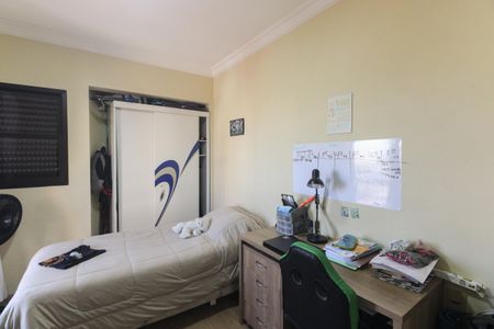 Apartamento à venda com 178m², 4 quartos e 3 vagasQuarto 2