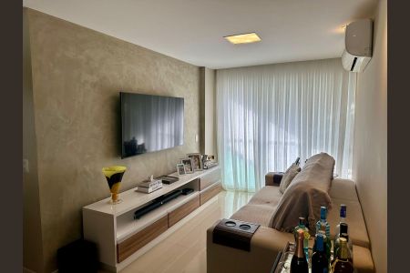 Apartamento à venda com 71m², 2 quartos e 1 vagaSala