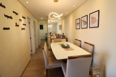 Sala de apartamento à venda com 3 quartos, 70m² em Km 18, Osasco