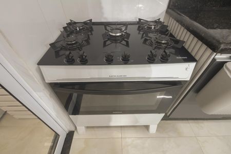 Casa à venda com 65m², 2 quartos e 2 vagas Casa à venda com 65m², 2 quartos e 2 vagasCozinha