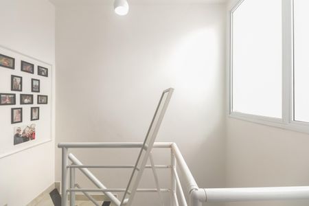 Casa à venda com 65m², 2 quartos e 2 vagas Casa à venda com 65m², 2 quartos e 2 vagasCorredor