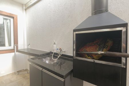 Casa à venda com 65m², 2 quartos e 2 vagas Casa à venda com 65m², 2 quartos e 2 vagasÁrea comum