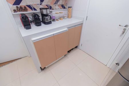 Apartamento à venda com 42m², 2 quartos e 1 vagaÁrea de Serviço