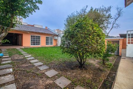 Casa à venda com 380m², 3 quartos e 4 vagasPátio