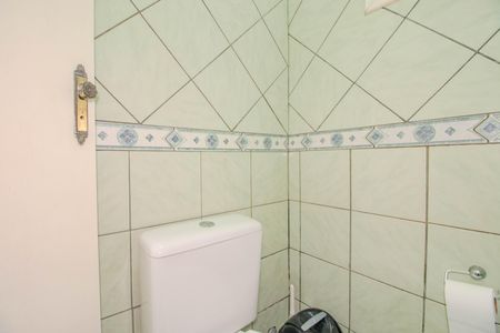 Casa à venda com 380m², 3 quartos e 4 vagasBanheiro Social 2