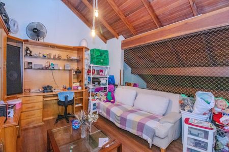 Casa à venda com 380m², 3 quartos e 4 vagass