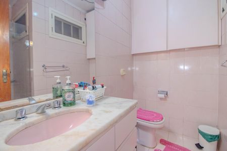 Casa à venda com 380m², 3 quartos e 4 vagasBanheiro Social