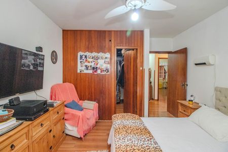 Casa à venda com 380m², 3 quartos e 4 vagasSuíte