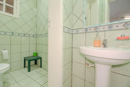 Casa à venda com 380m², 3 quartos e 4 vagasBanheiro Social 2