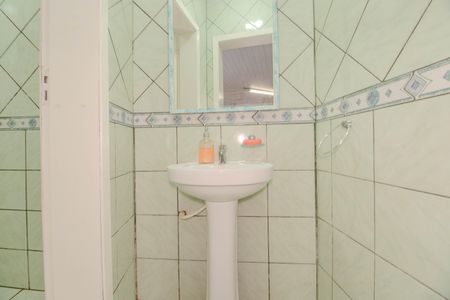 Casa à venda com 380m², 3 quartos e 4 vagasBanheiro Social 2