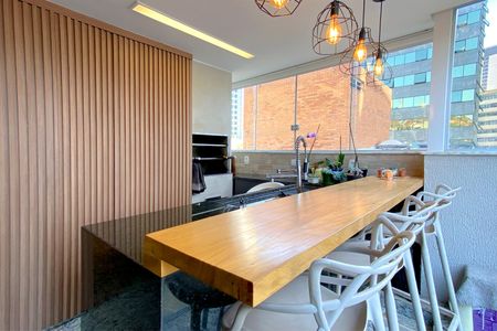 Apartamento à venda com 121m², 3 quartos e 2 vagasEspaço Gourmet