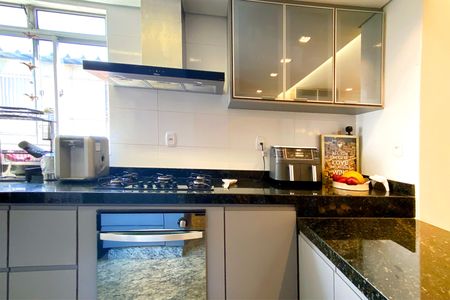 Apartamento à venda com 121m², 3 quartos e 2 vagasCozinha