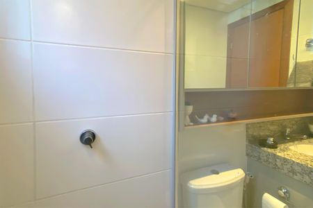 Apartamento à venda com 121m², 3 quartos e 2 vagasBanheiro 1