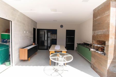 Casa à venda com 123m², 3 quartos e 2 vagasÁrea externa