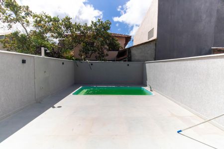 Casa à venda com 123m², 3 quartos e 2 vagasÁrea externa