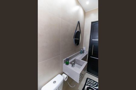 Casa à venda com 123m², 3 quartos e 2 vagasBanheiro Social