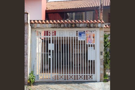 Casa à venda com 153m², 3 quartos e 2 vagasFachada