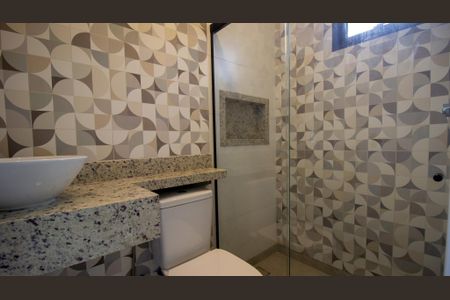 Casa de condomínio à venda com 300m², 4 quartos e 2 vagasBanheiro da Suíte 1